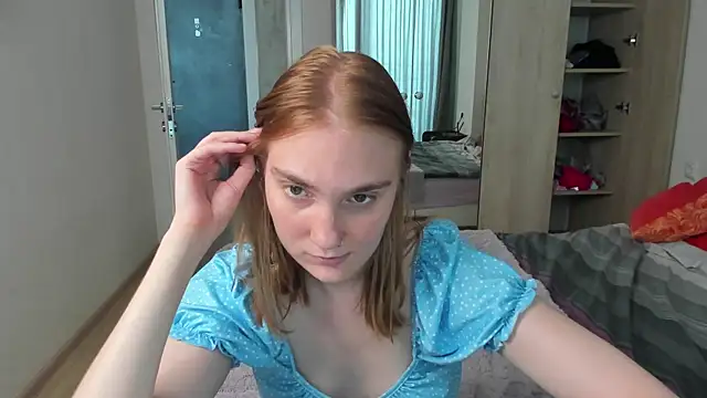 ReddHotPipper webcam