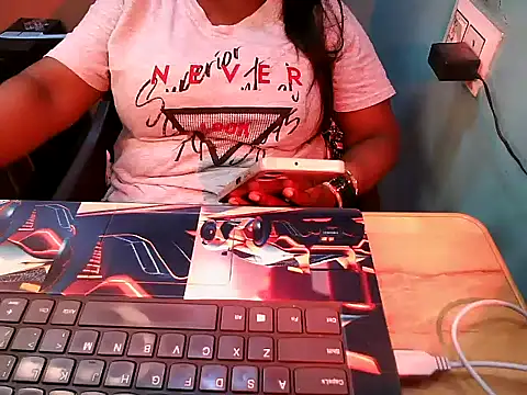 lov_shree_ webcam