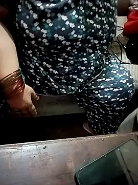 Simran_008 webcam