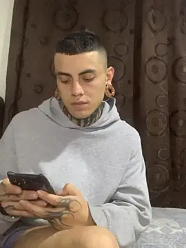 _valentinoooo webcam