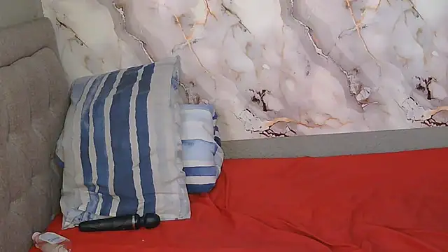 BustyXhosaBaddie webcam