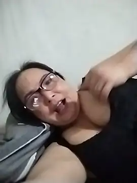 Naaya8109 webcam
