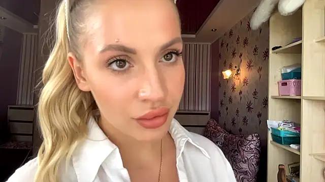 CelineBetzel webcam