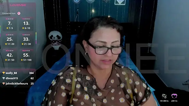 Ivonnee__ webcam