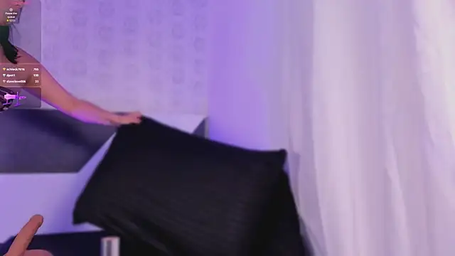 Lily_StClair webcam
