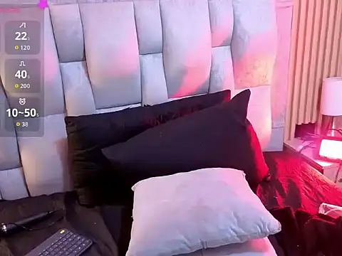 AndreinaLopezz webcam