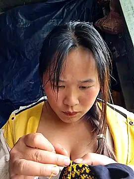 Miko_Lana webcam