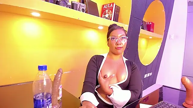 KarinaVillalobo webcam