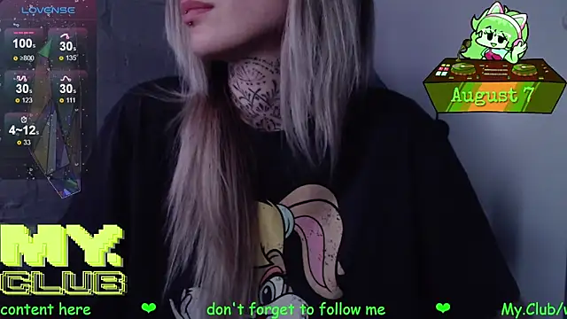 Witch_Emma webcam