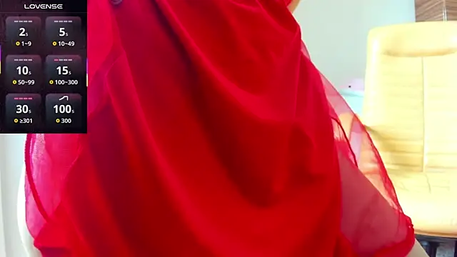 ErlinaBuoy live cam on StripChat