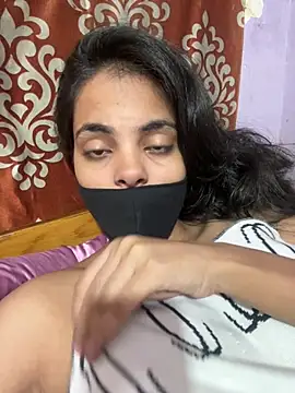 Sandhya_77 webcam