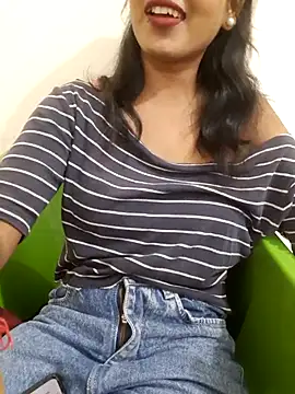 Navya6879 webcam