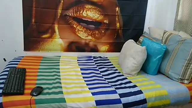 Queenteex6992 webcam