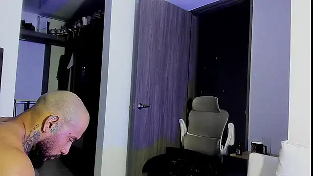 Andrew_Johnnson webcam