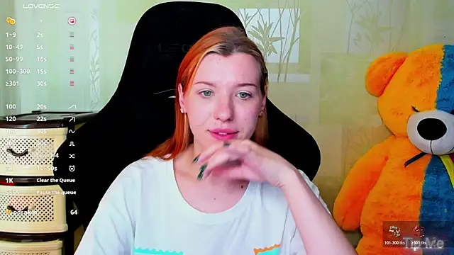 MeganNewCat webcam