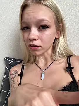 Foxy_Blondie webcam