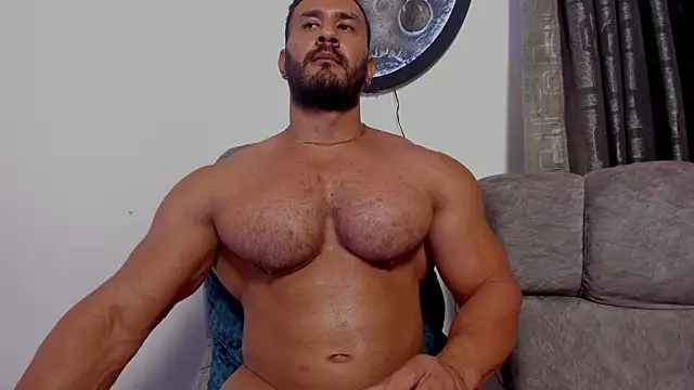 curt_xxx (M young) - NAKED AND HARD