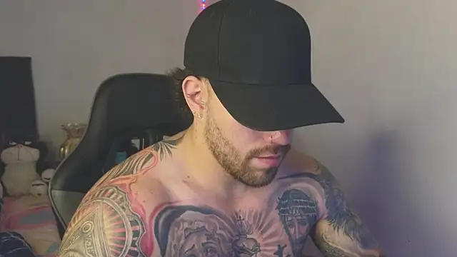 Ades_Lowe webcam