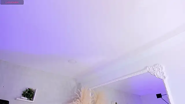 SarahCastro1_ webcam
