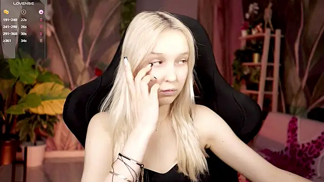 maoqibeverly (F teen) - feet oil