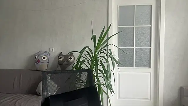 LaraineDomebo webcam