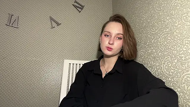 LovieClausing webcam