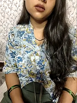 Miss_Mahi__ webcam