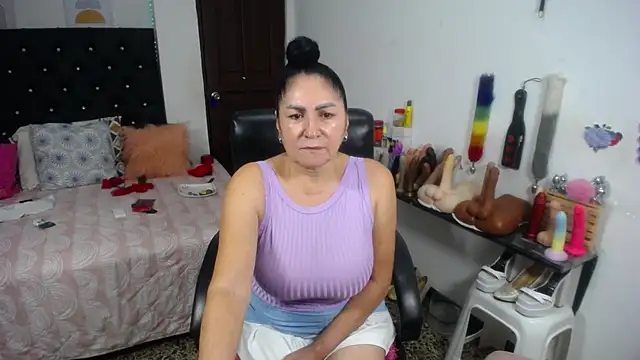 mature_bigboobs10 webcam