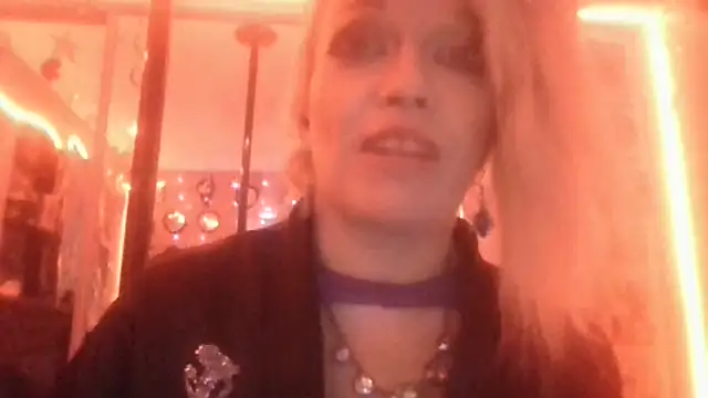 marilyn420 webcam