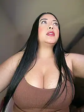 cami_ortiz__ webcam