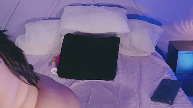 emmajohnss webcam