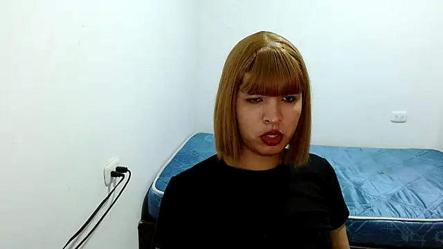 estefania224 webcam