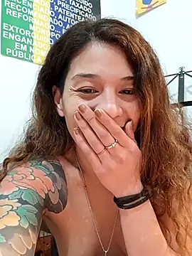 valecora live cam on StripChat