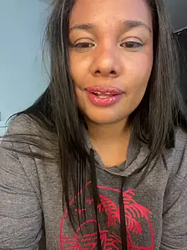 Rashell1_Queen live cam on StripChat