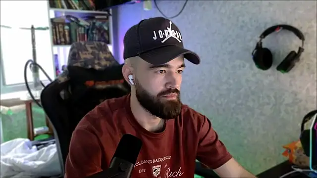 _Serious_Man webcam