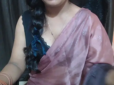 Kudi_Kiyara webcam