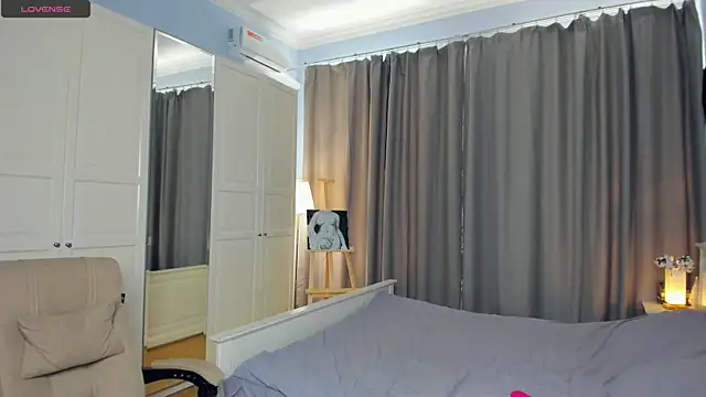 LavenderMitten webcam