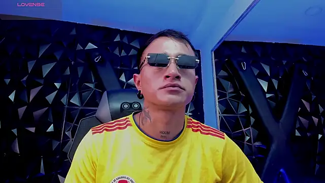 LiamDeeps webcam