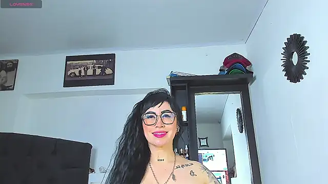Vicky_hotmilf webcam