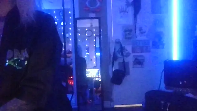 marilyn420 live cam