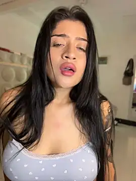 lucianaroy webcam