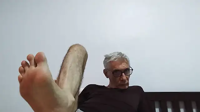BIGUNCUTHARDCOCK webcam