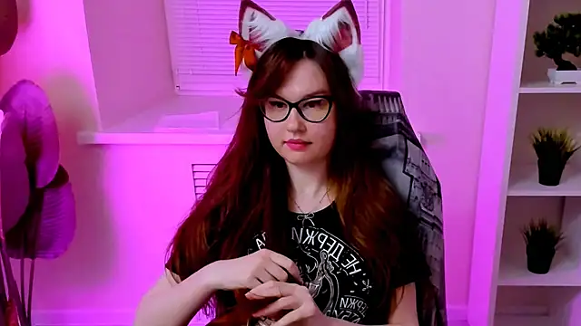CarolGiggly webcam