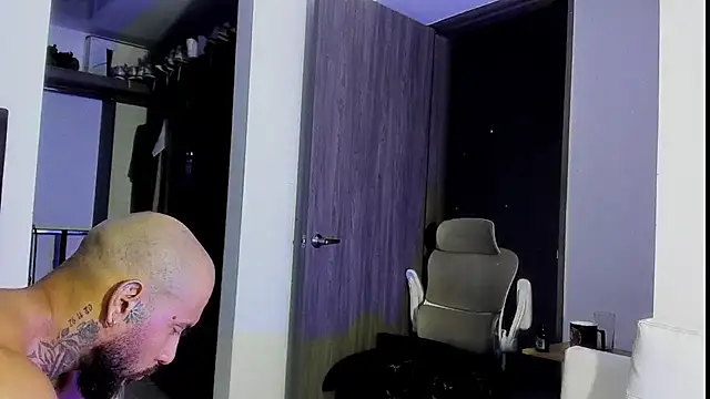 Andrew_Johnnson webcam