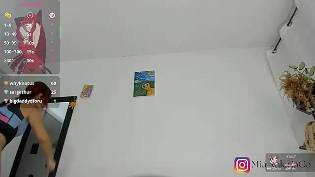 Mia-Valeria- webcam