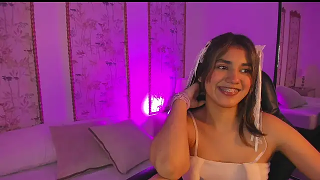 cristin_collins webcam