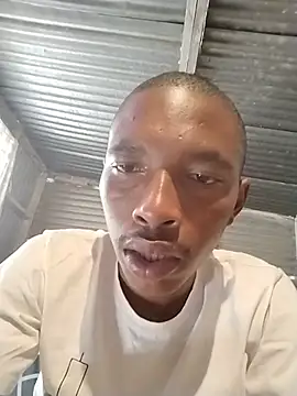 alphamale25 webcam