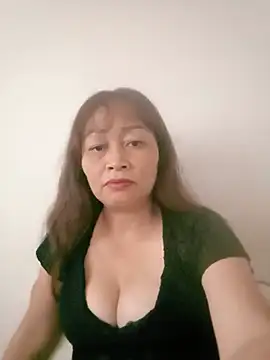 Baby-ladyboobs2026 webcam