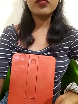 Navya6879 webcam