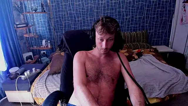 CuteBoy228 webcam